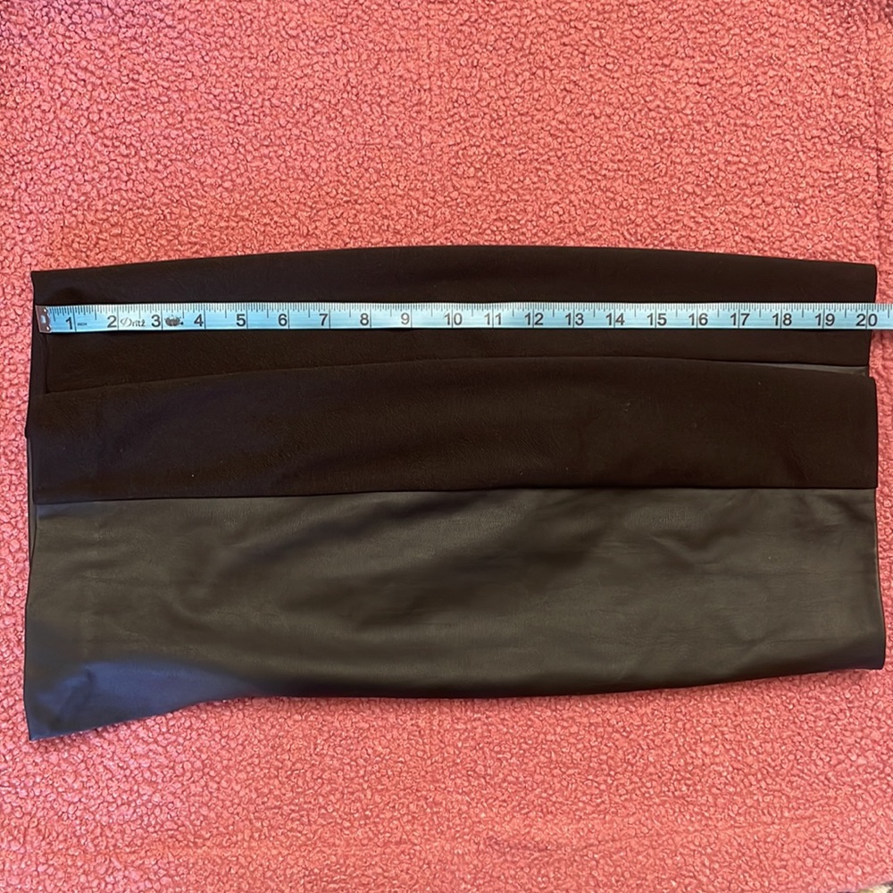Express Pencil Skirt - Picture 6 of 6